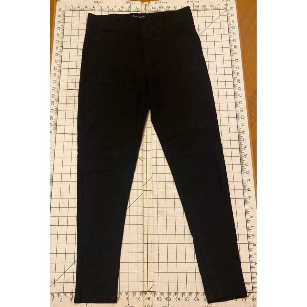 Womens Black Pull On Leggings High Rise Back Pockets Sz L. Kay Unger New York